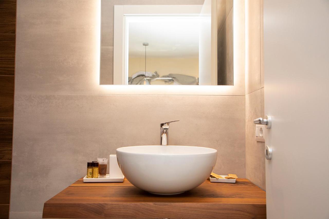 South Hands Luxury Rooms 나폴리 외부 사진